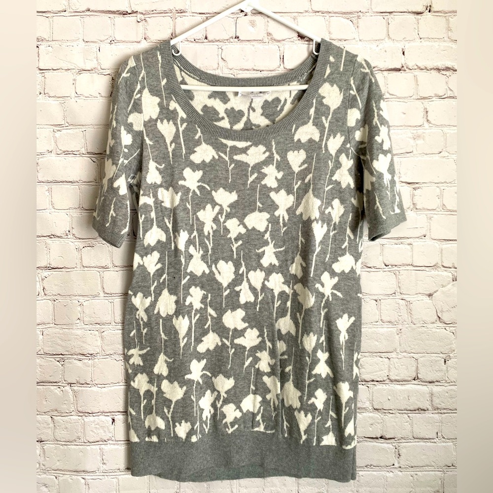 Maternity short sleeve sweater